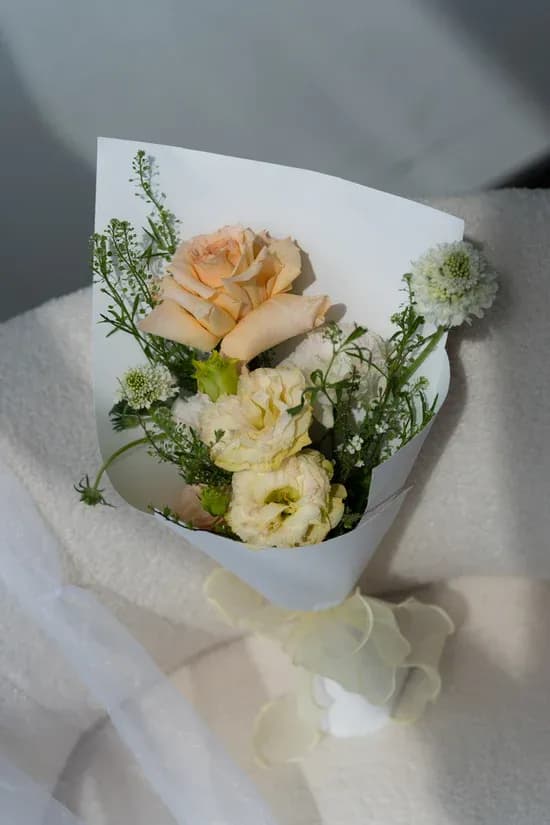 Petite Bouquet (Designer Pick)